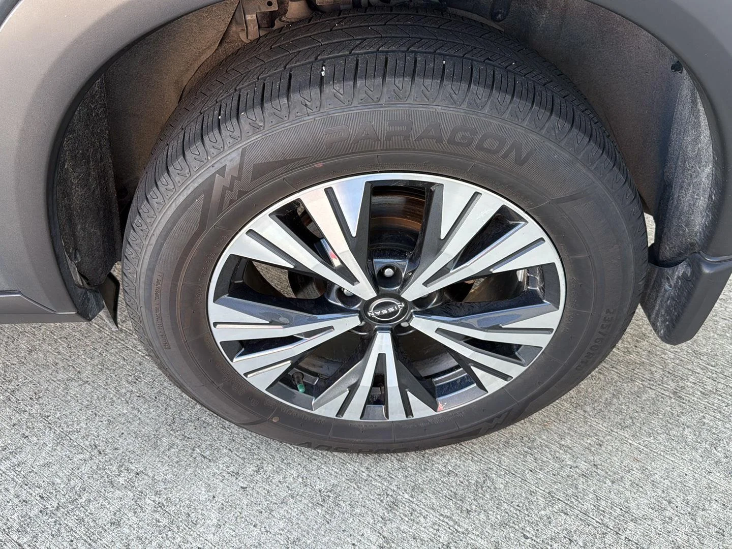 Certified Used 2023 Gun Metallic Nissan SV image 13