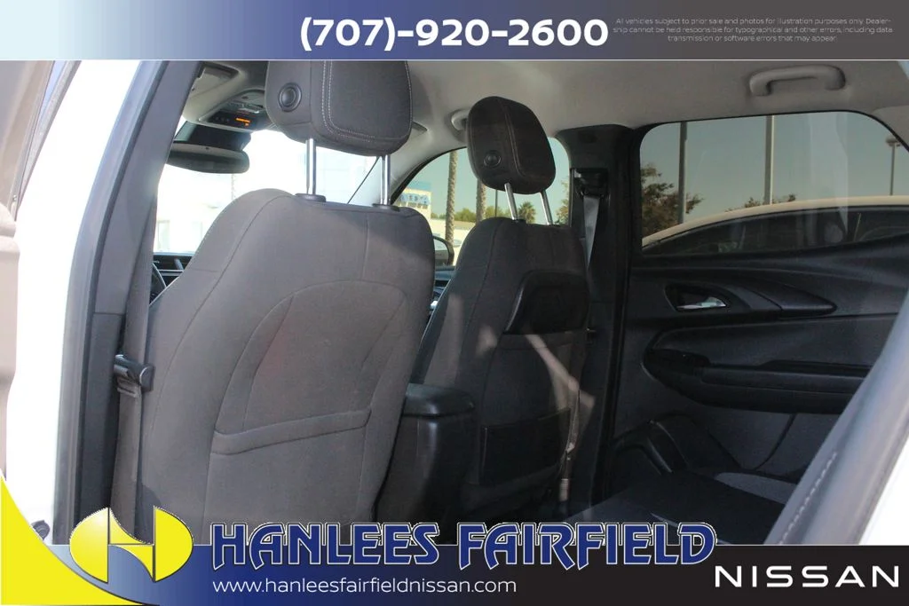 Used 2023 White Chevrolet LT image 15
