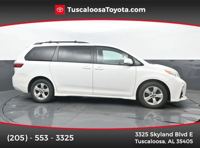 2020 Toyota Sienna LE