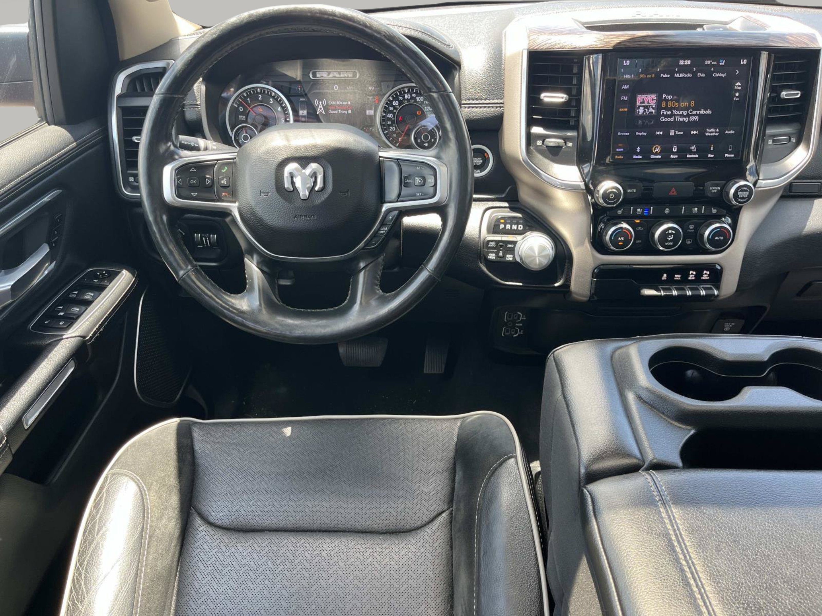 Used 2019 Delmonico Red Pearlcoat Ram Laramie image 16