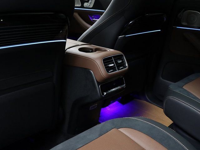 2026 Mercedes-Benz GLS AMG GLS 63 - Photo 46