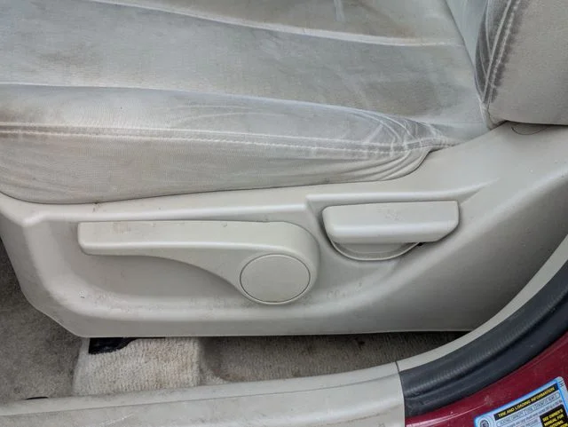 Used 2007 Red Hyundai GLS image 14