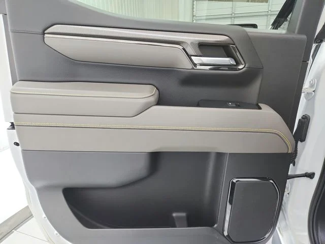 Used 2022 White Chevrolet ZR2 image 38
