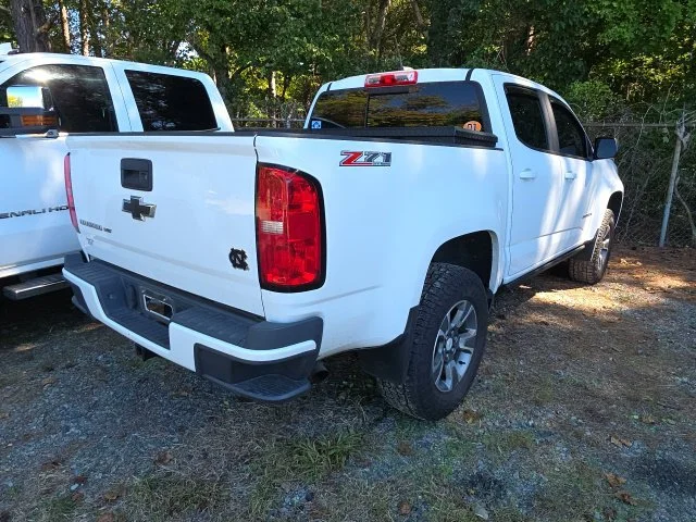 Used 2017 White Chevrolet Z71 image 7