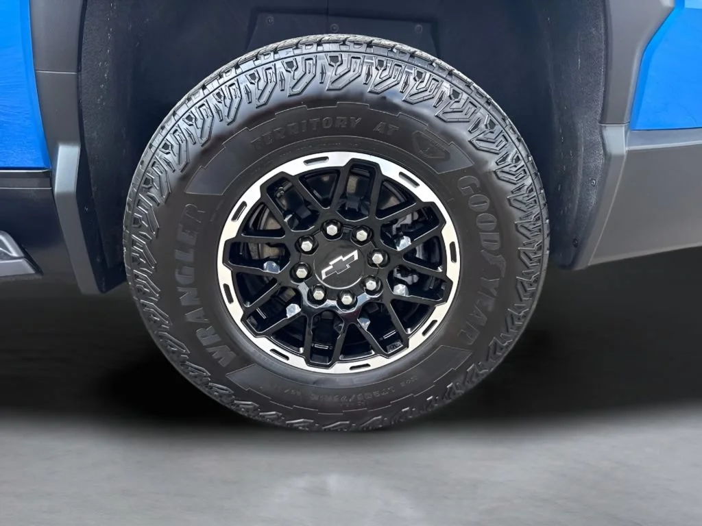 Used 2026 Riptide Blue Metallic Chevrolet Trail Boss - Max Range image 35
