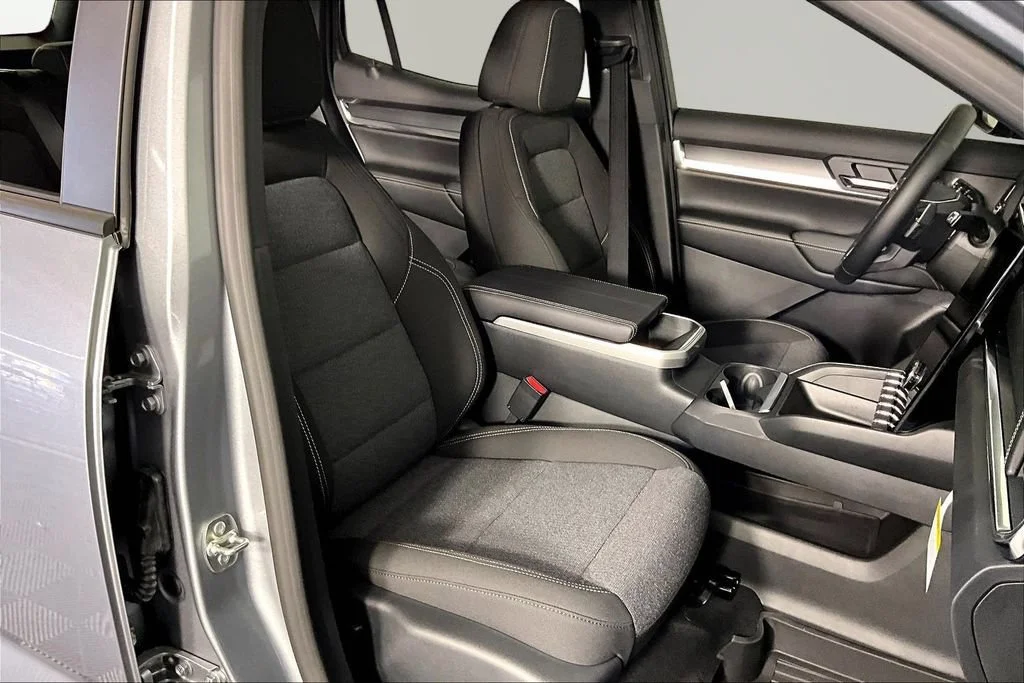 New 2027 Sterling Metallic GMC Elevation image 12