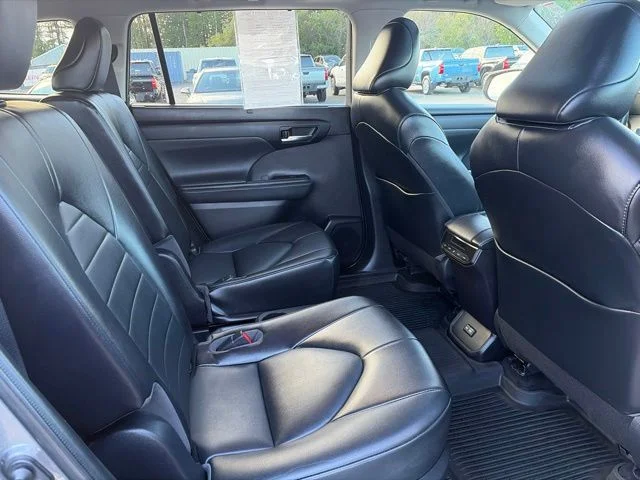 Used 2022 Gray Toyota XLE image 7