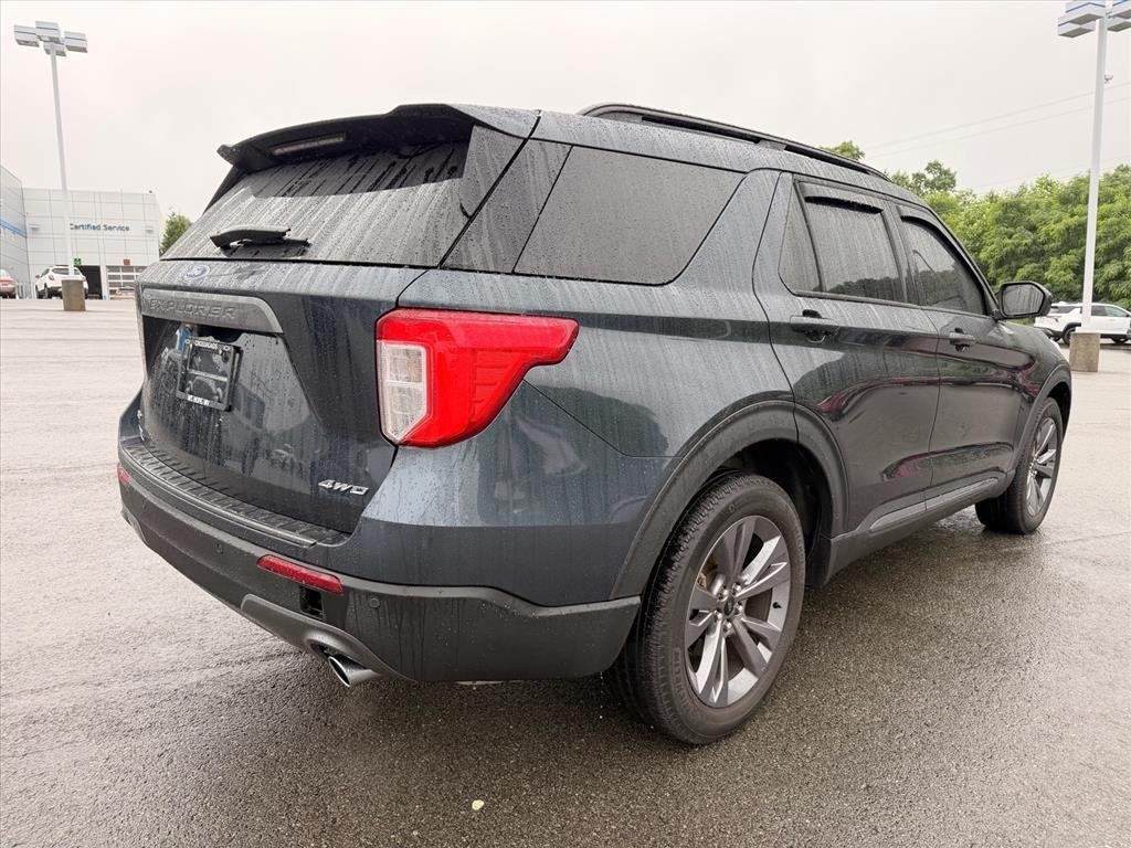 Used 2024 Stone Blue Ford XLT image 5