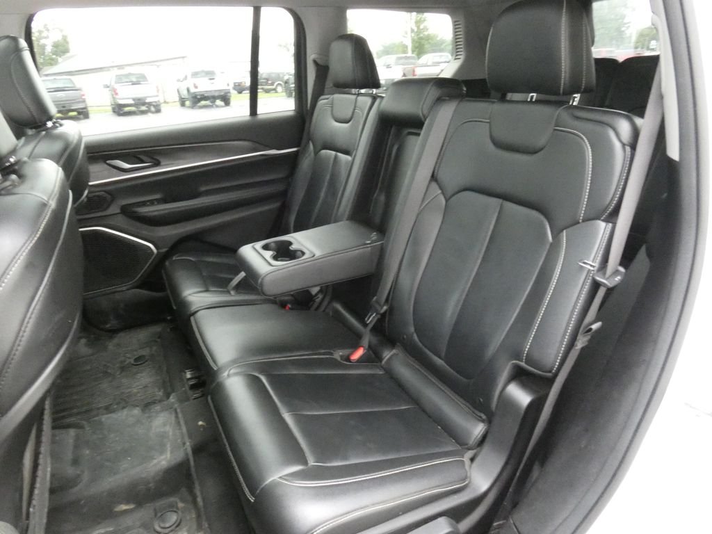 Used 2022 White Jeep Limited image 8