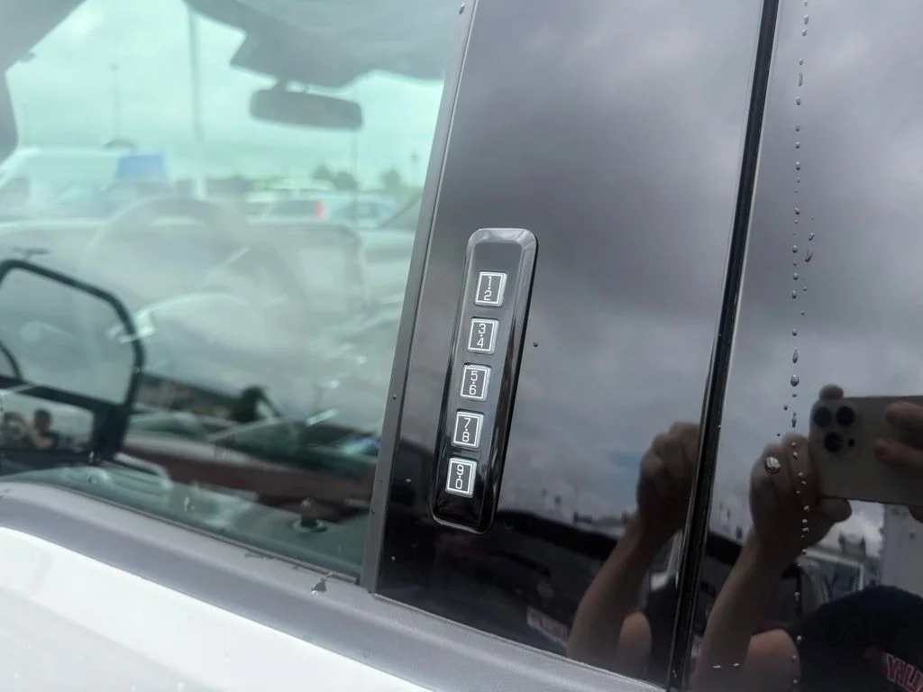 New 2026 Star White Metallic Tri-Coat Ford F-250® Platinum® image 13