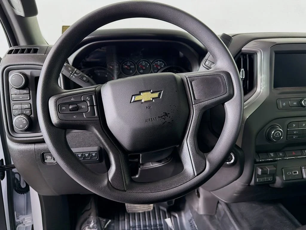 New 2026 Summit White Chevrolet Work Truck image 12