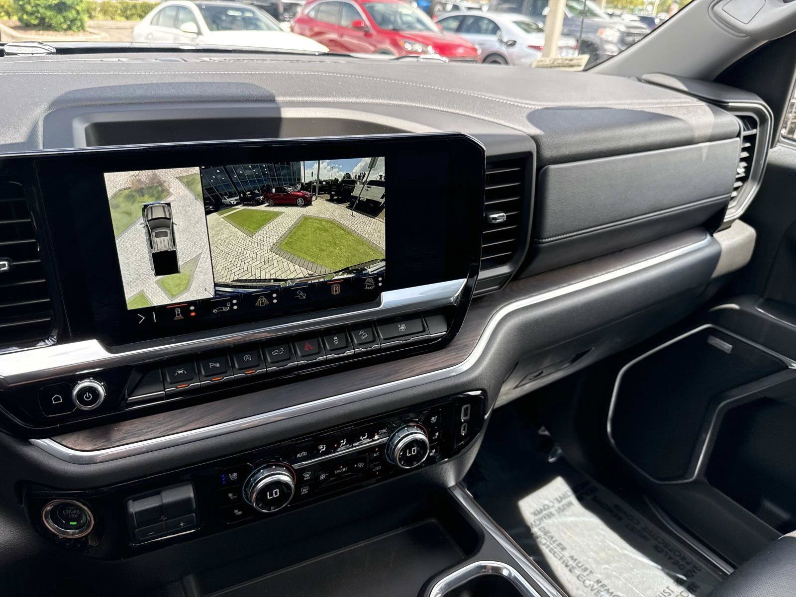 Used 2025 Onyx Black GMC SLT image 28