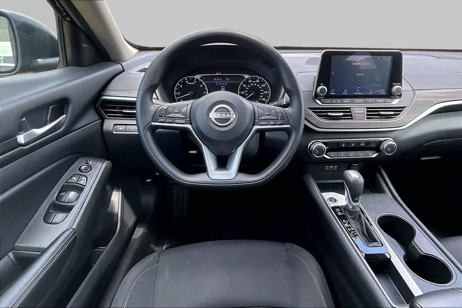 Used 2025 Super Black Nissan SV image 6