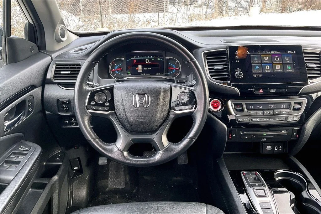 Used 2021 White Honda Touring image 4