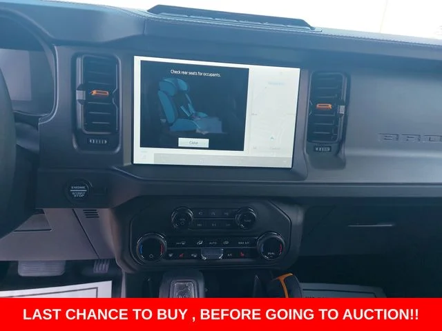 Used 2024 Gray Ford Badlands image 20