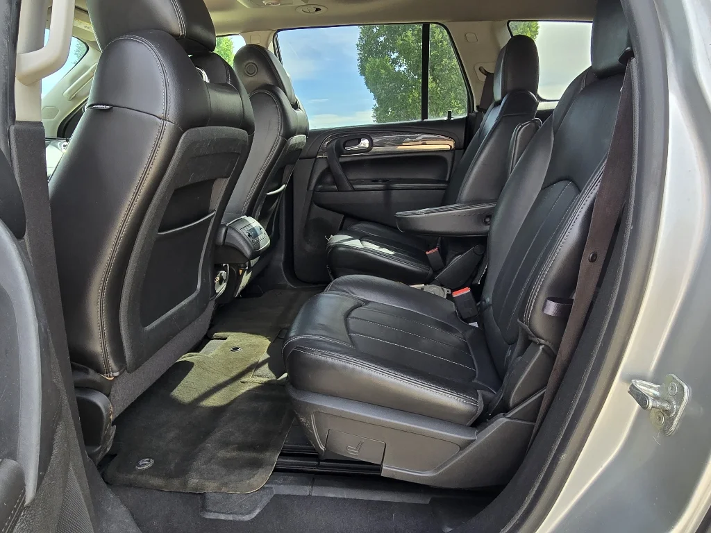 Used 2013 Quicksilver Metallic Buick Leather image 14