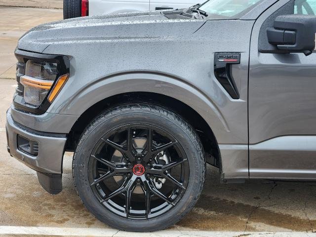 New 2026 Carbonized Gray Metallic Ford XLT image 29