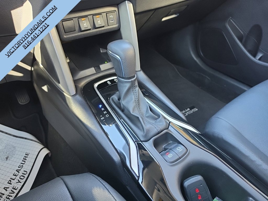 Used 2025 Silver Toyota XLE image 21