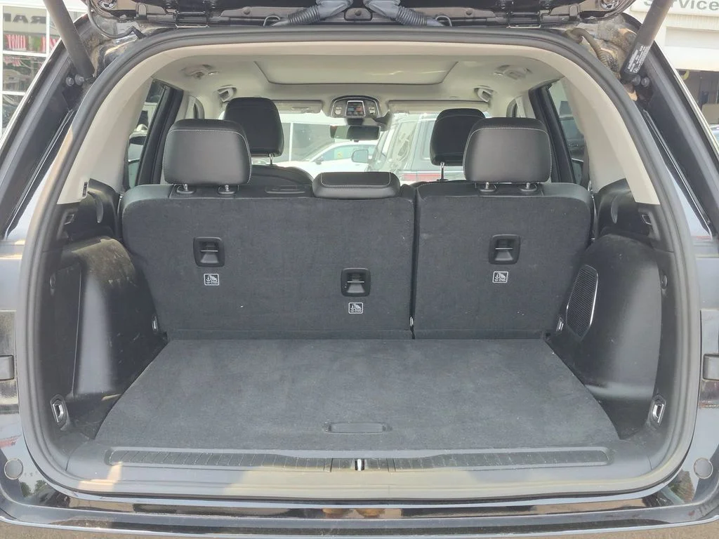 Used 2023 Black Jeep 4xe image 8