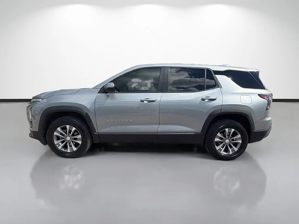 Used 2025 Gray Chevrolet LT image 6