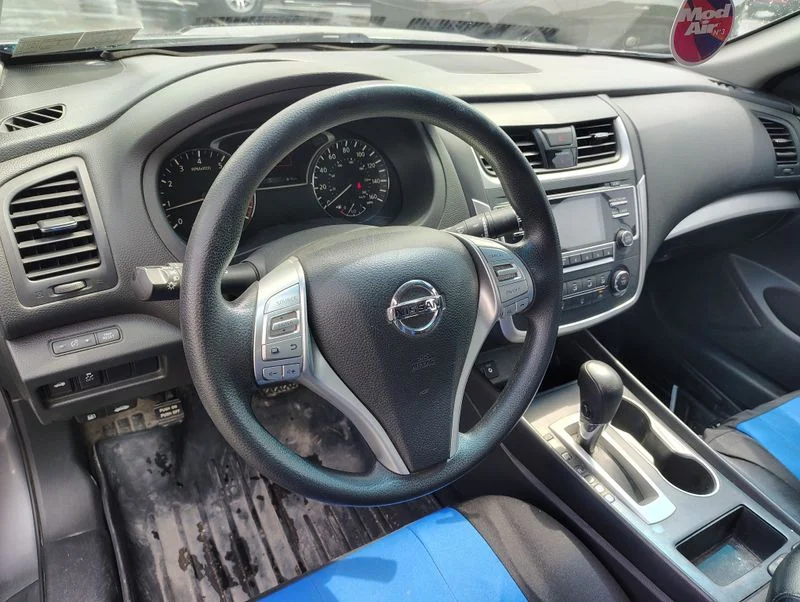 Used 2018 Gray Nissan 2.5 S image 10