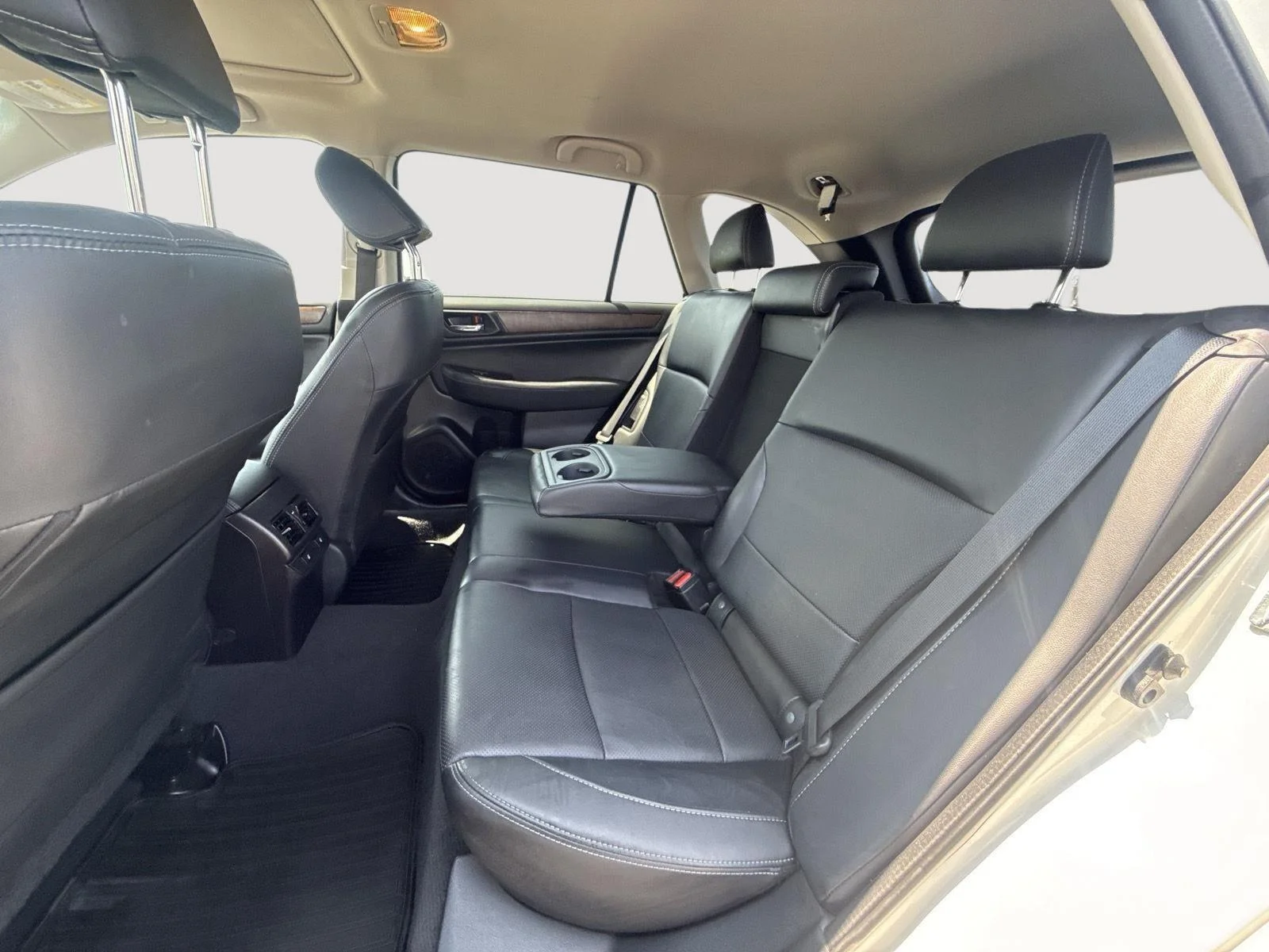 Used 2017 Crystal White Pearl Subaru Limited image 24