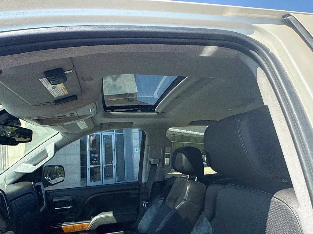 Used 2014 White GMC SLT image 10