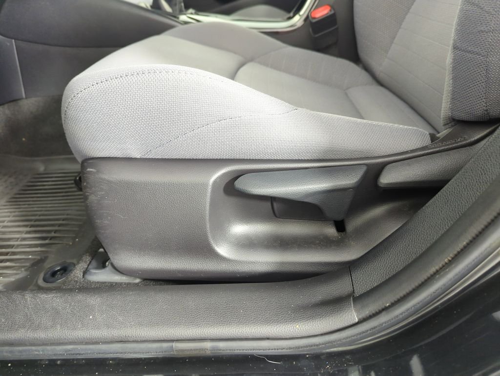 Used 2022 Black Toyota SE image 12