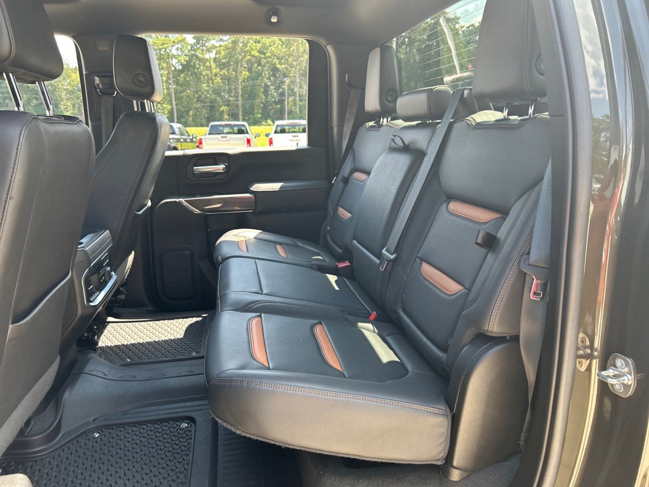 Used 2023 FOREST METALLIC GMC AT4 image 18