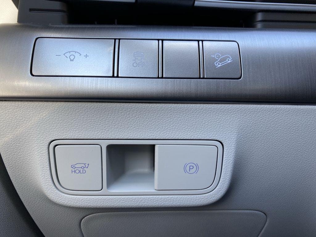 New 2026 Ecotronic Gray Pearl Hyundai Limited FWD image 19