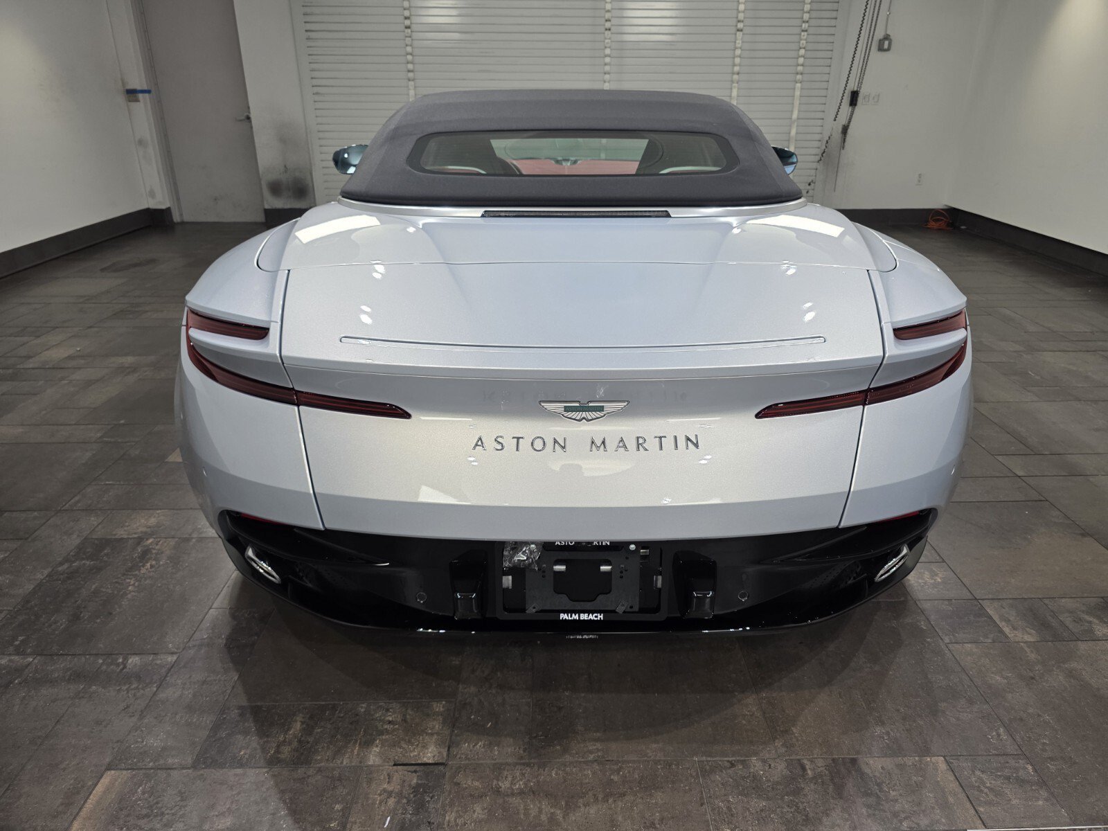 2026 Aston Martin DB12 Base - Photo 25
