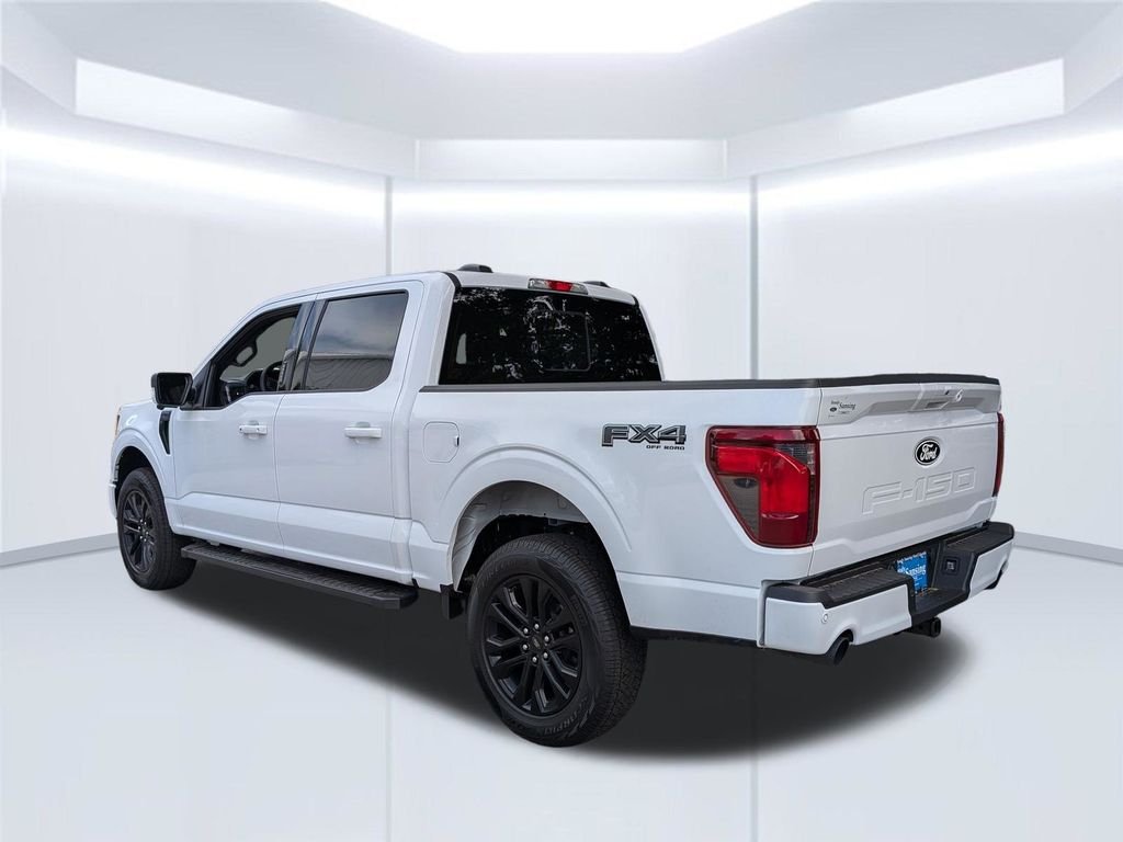 New 2026 Oxford White Ford XLT image 3