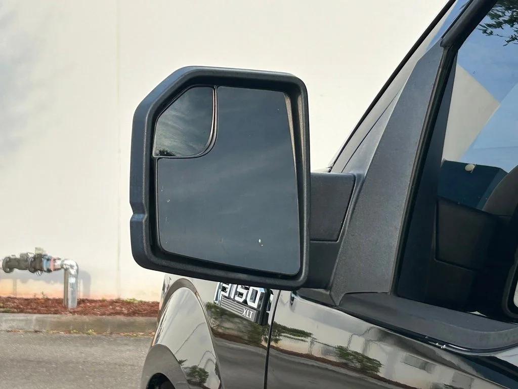 Used 2017 Shadow Black Ford XLT image 16