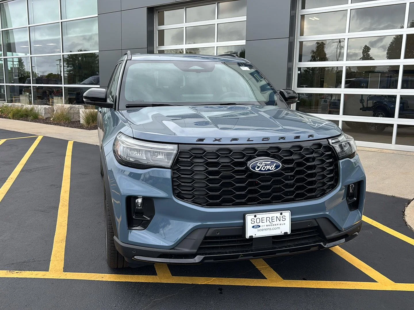 New 2027 Vapor Blue Metallic Ford ST-Line image 4
