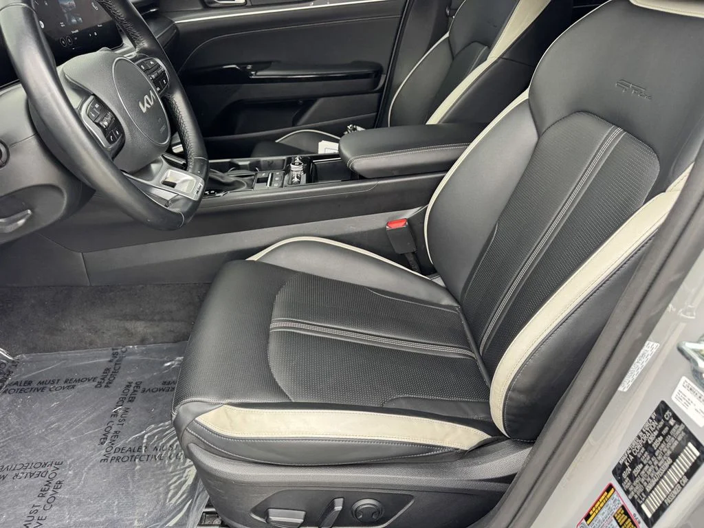 Used 2025 Gray Kia GT-Line image 12