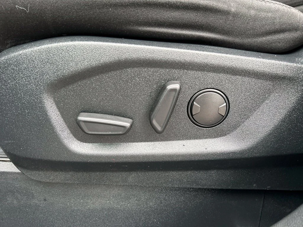 Used 2021 Gray Ford SEL image 15
