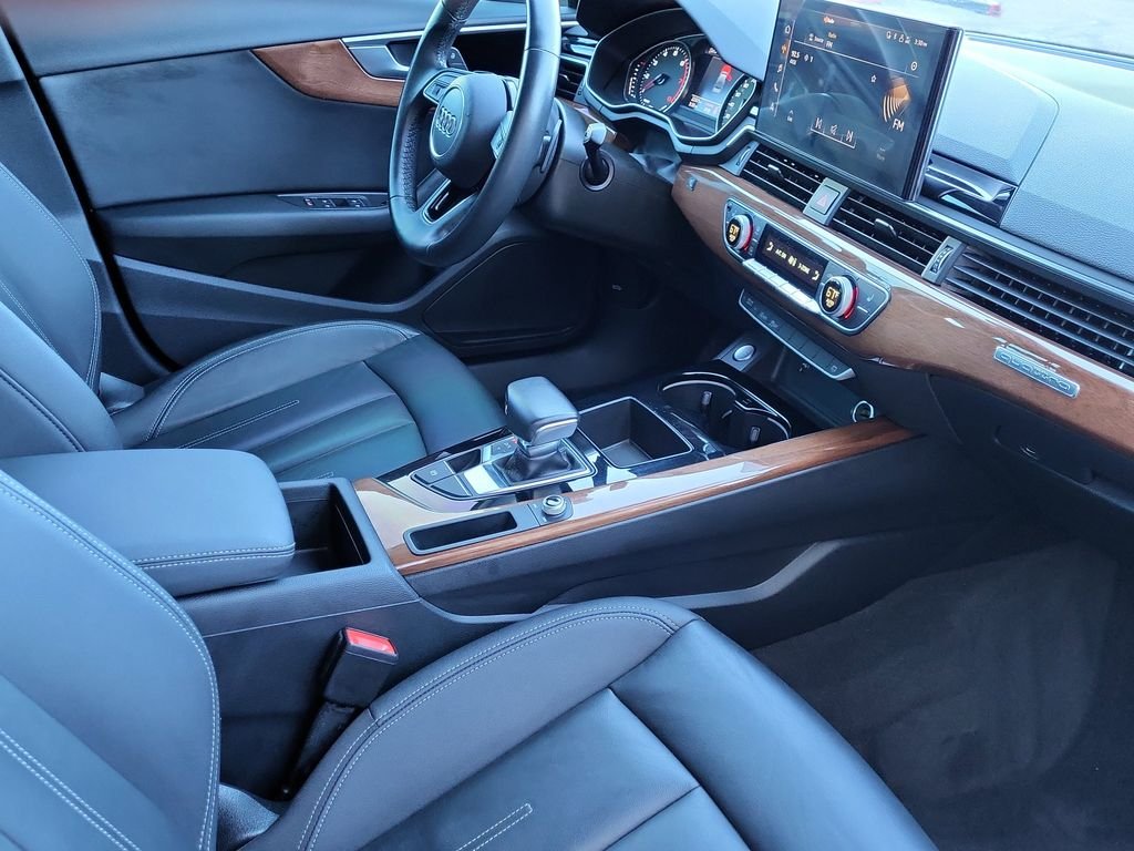 2022 Audi A4 Premium - Photo 17