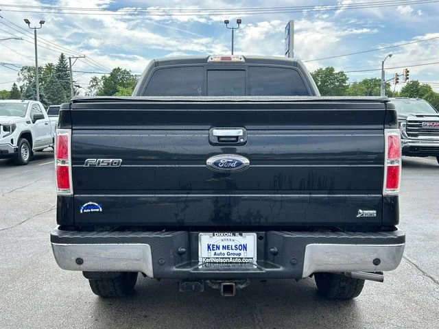 Used 2010  Ford XL image 9