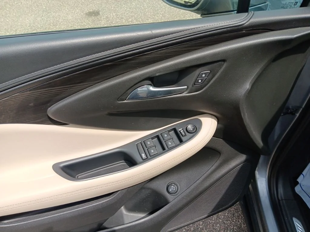 Used 2020 Satin Steel Metallic Buick Preferred image 15