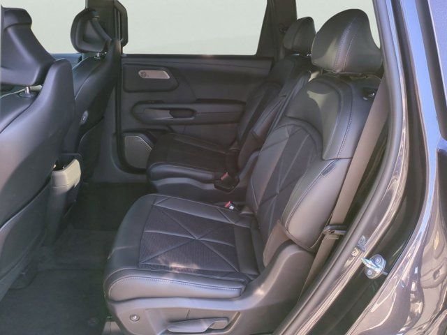 2027 Kia Telluride SX - Photo 12