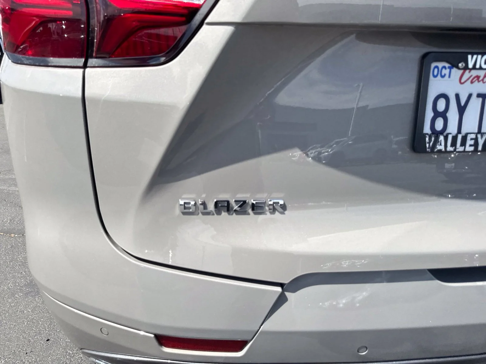 Used 2021 Pewter Metallic Chevrolet Premier image 11