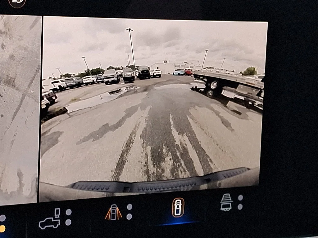 Used 2025 Black Chevrolet Trail Boss image 25