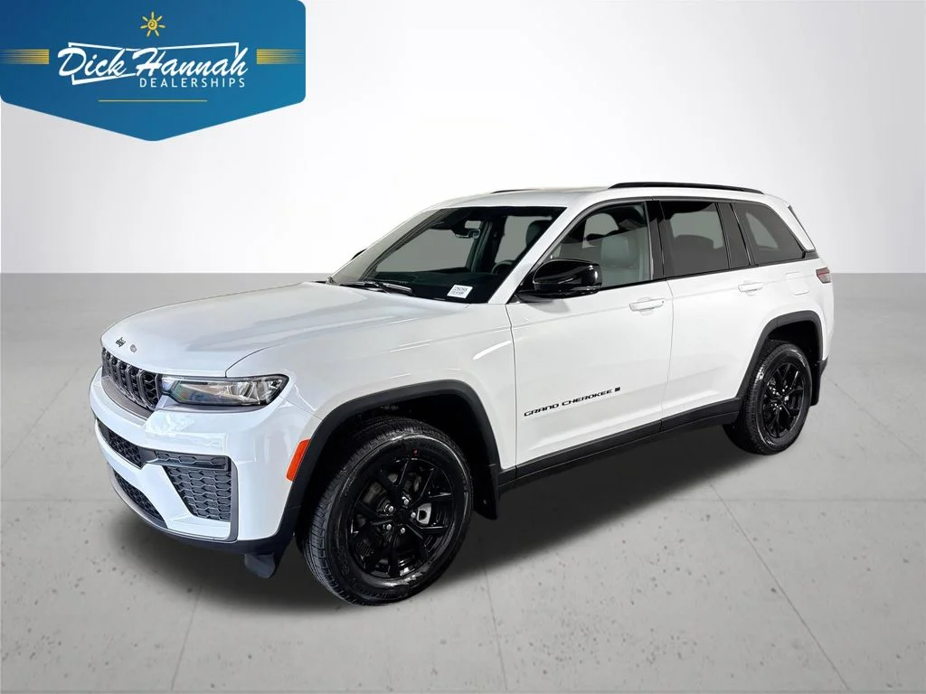 2026 Jeep Grand Cherokee Laredo Altitude 4x4's photo