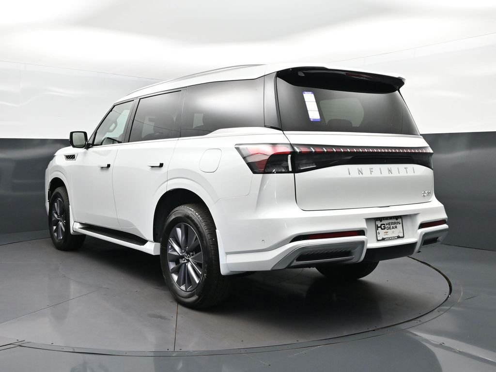 New 2026 RADIANT WHITE INFINITI Pure 2WD image 5