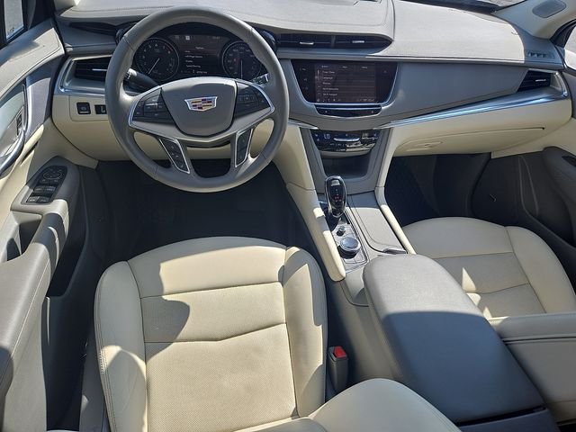 Used 2022 Steel Metallic Cadillac Premium Luxury image 11