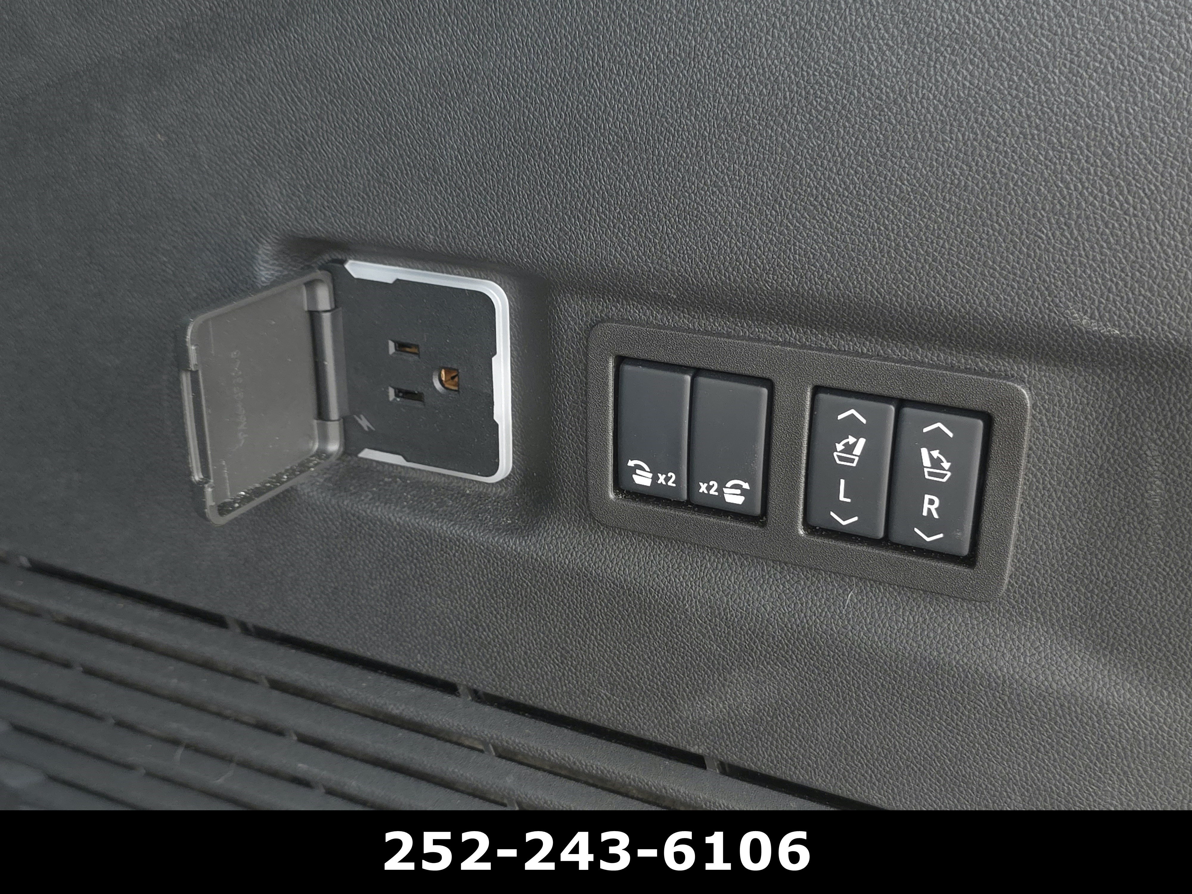 Used 2025 Black Chevrolet High Country image 37
