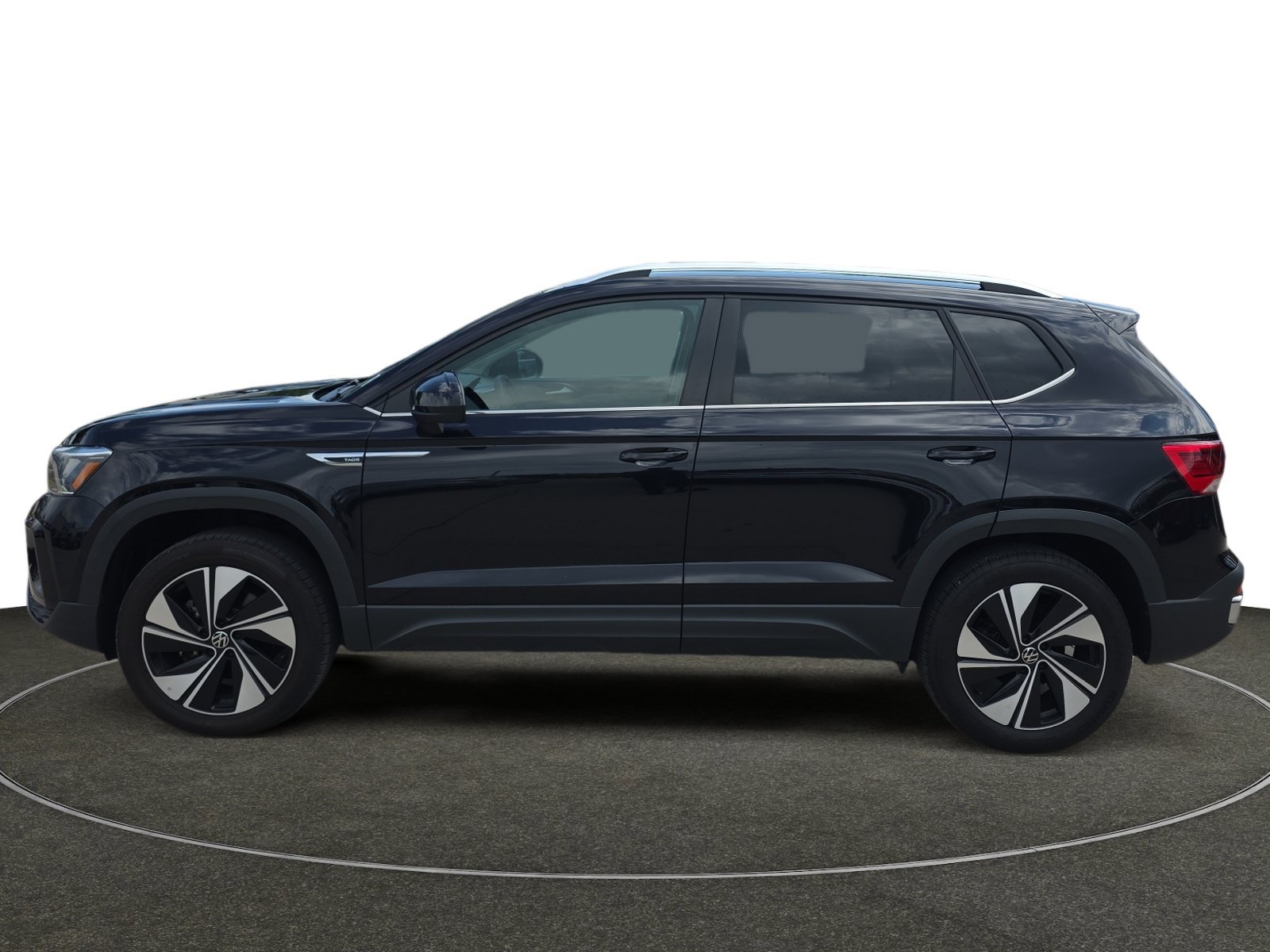 Used 2024 Black Volkswagen SE image 2