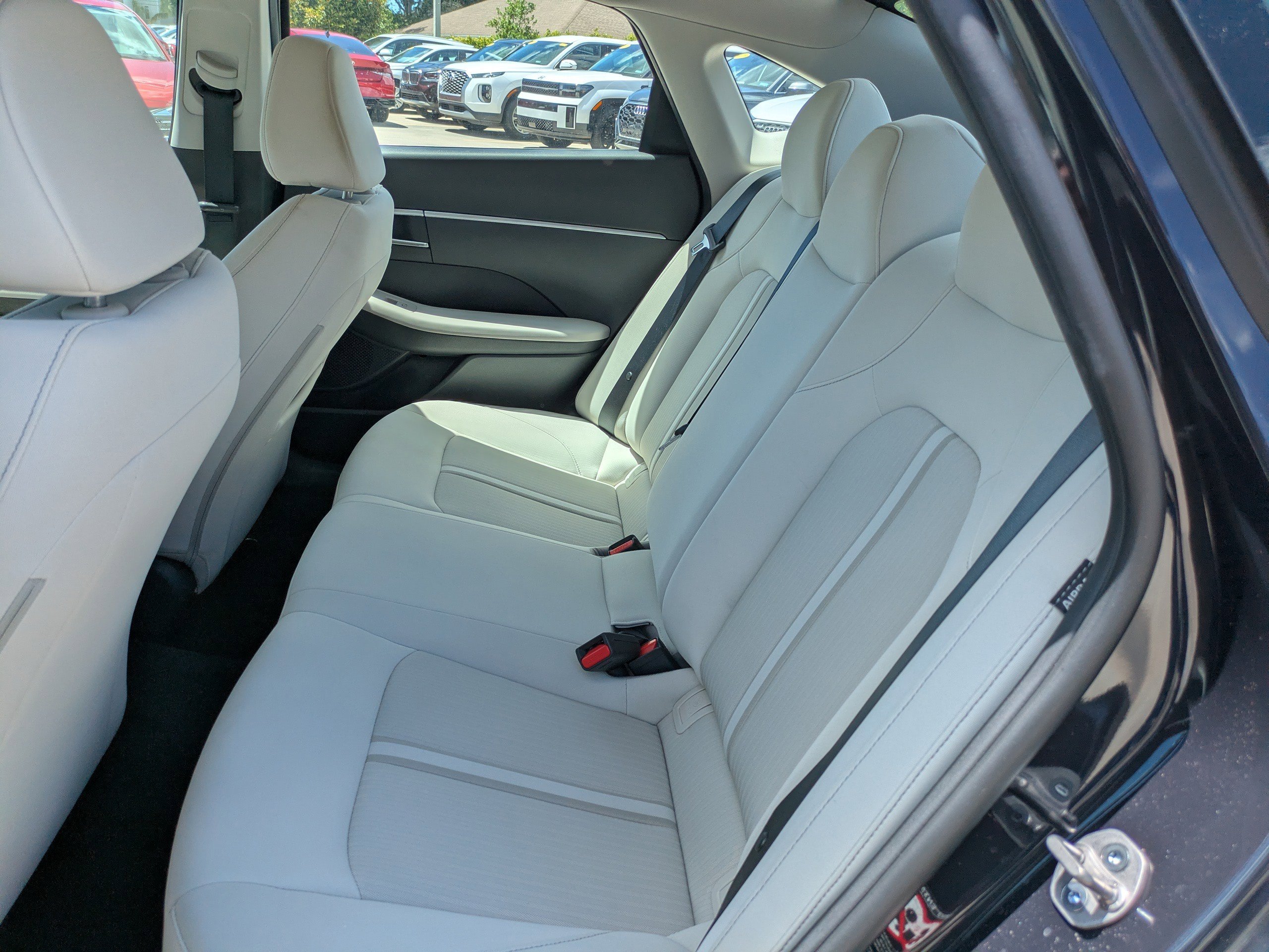 Certified Used 2023 Carbon Blue Hyundai SE image 12