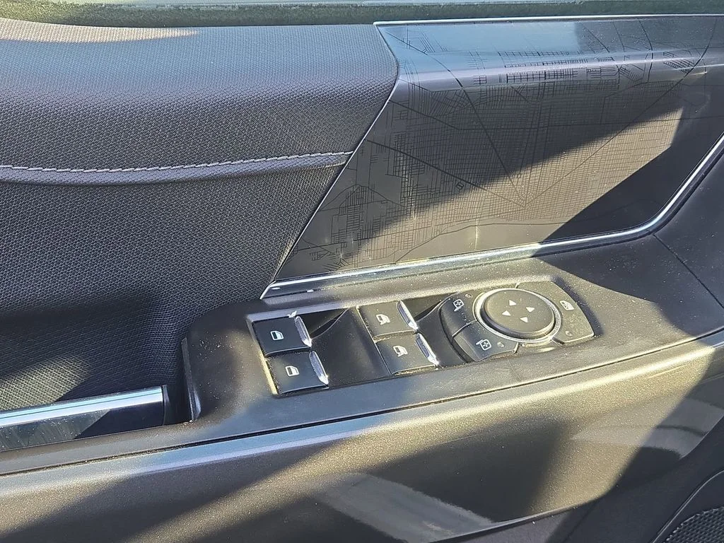 Used 2022 White Ford XLT image 29