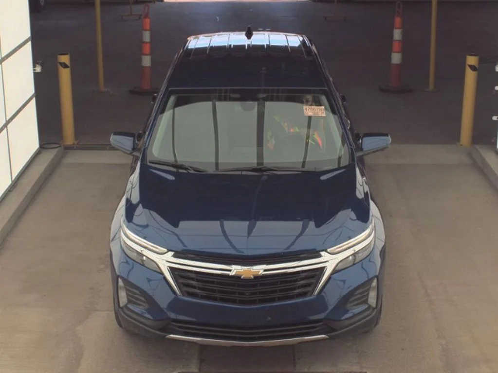 Used 2023 Blue Chevrolet LT image 2